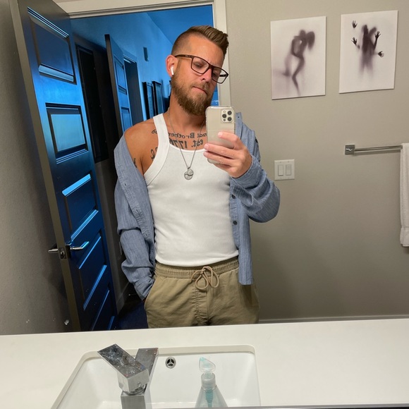 Meet your Posher, Nathaniel - Picture 3 of 5